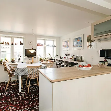 Two-bedroom In Semesterbostad *